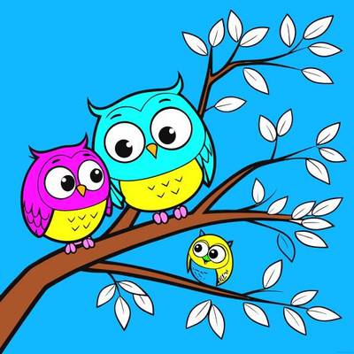 Ausgemalte Version: Eulenfamilie auf Ästen im Baum